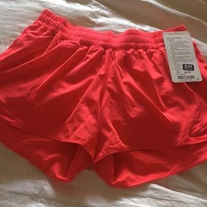 Lululemon hotty hot short II long